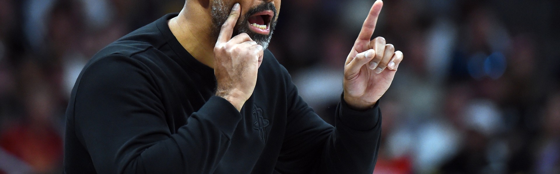 开云体育网页-记者：乌度卡知道自己必须变 弃用阿隆·霍勒迪 启用了JD·戴维森