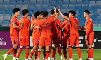 北京日报：U23国足今晚不会变阵但会有微调；泰国队实力一般